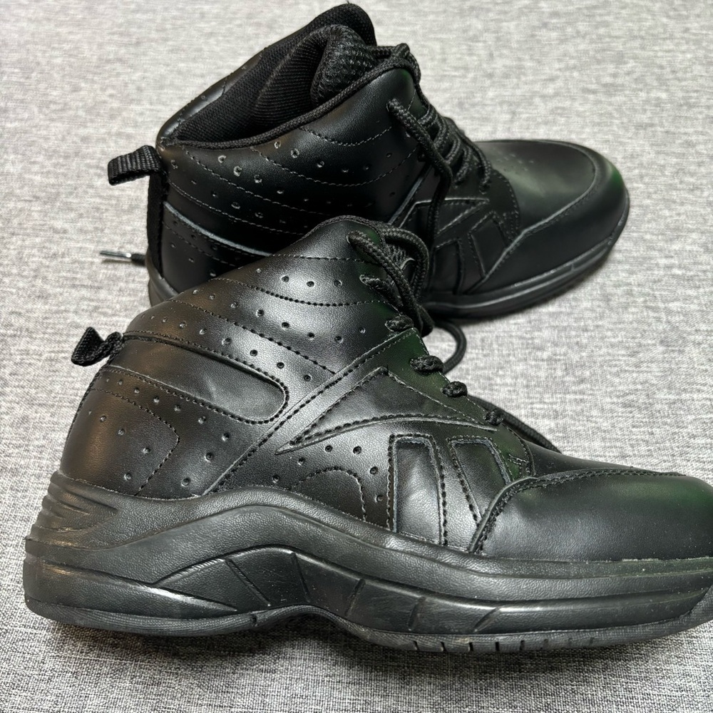 Youth Kipling Genuine Leather Black Basketball Shoes Size 2